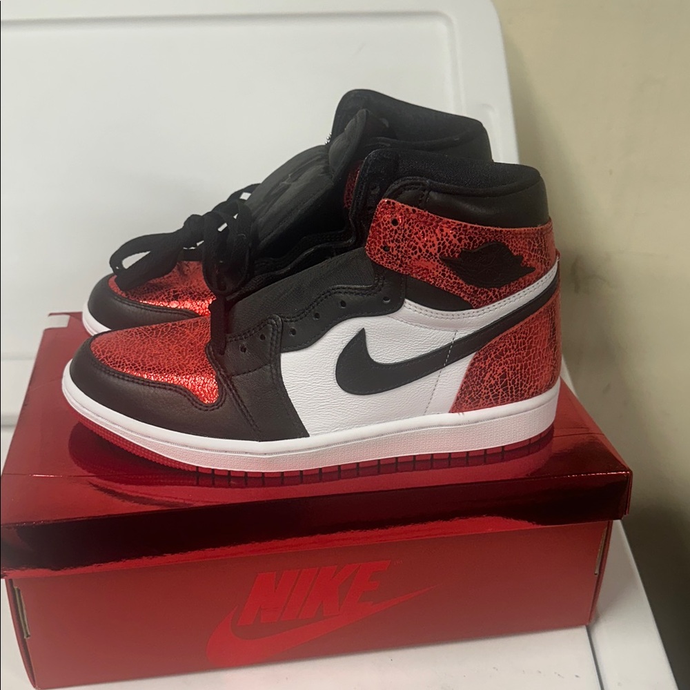 Nike “Air Jordan 1 retro” Black and Red High-Top Sneakers